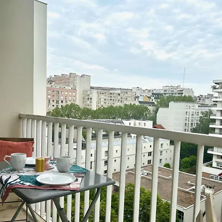 Homestay Chambre Tout Confort, Spacieuse, Calme Et Lumineuse Avec Balcon *